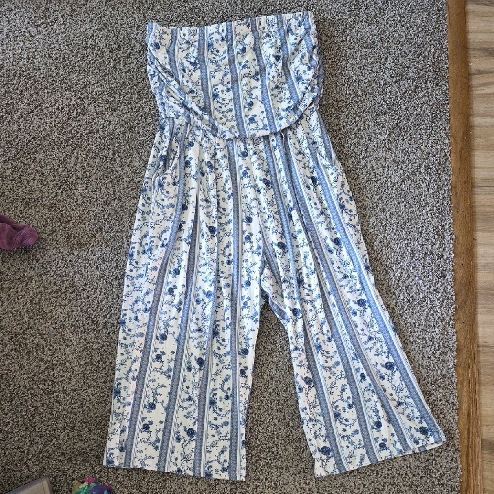 Elegant Blue and White Strapless Jumpsuit